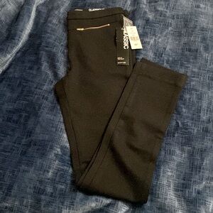 Skinny legging dress pants